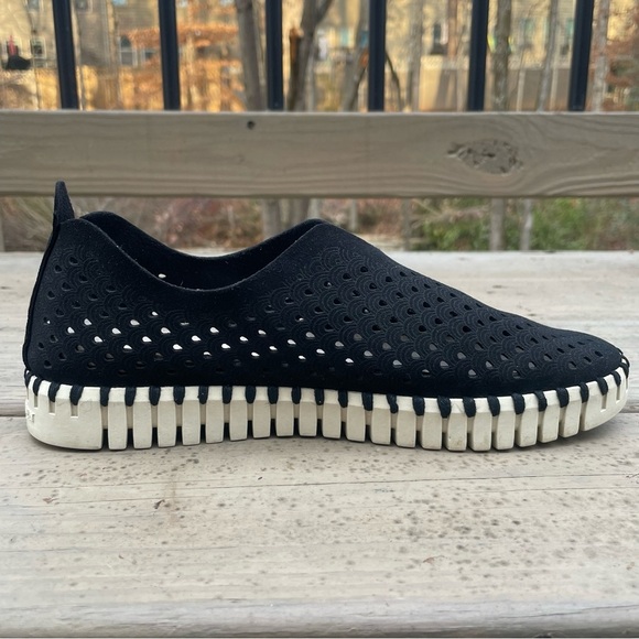 Isle Jacobsen Tulip 139 Perforated Slip-On Sneakers size 36 - Picture 10 of 15